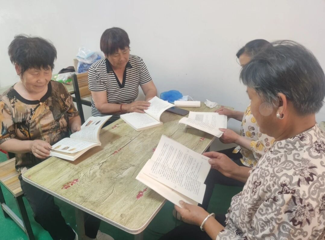 播撒廉洁火种 汇聚家校合力：学校开展廉洁读本家乡行主题实践活动