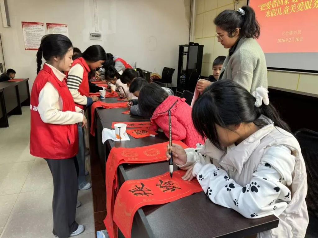 返乡实践悟成长 青春聚力正当时——保山中医专学子深入家乡开展社会实践纪实（一）