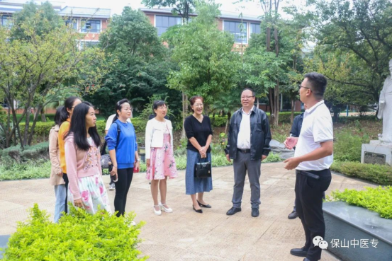 保山学院到保山中医专考察交流心理育人工作