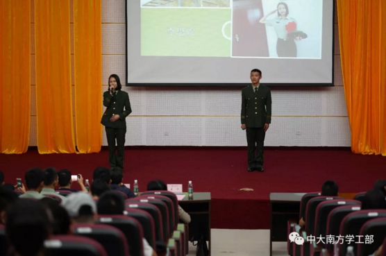 5bf2184012aaf.png 2.png