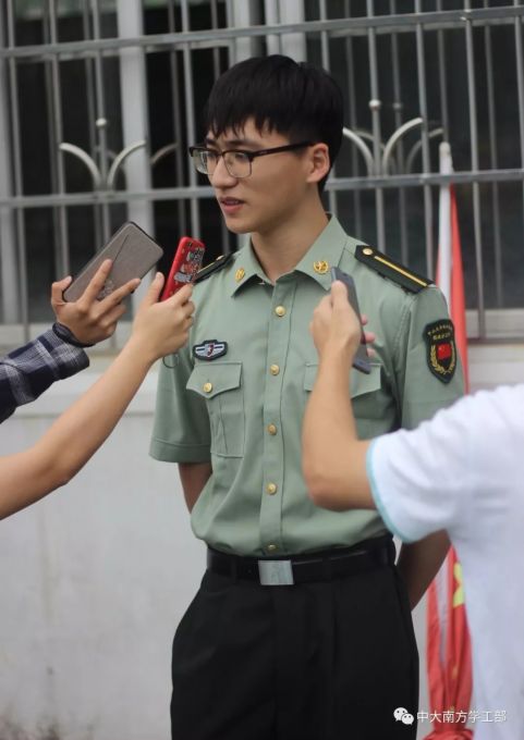 5af4f95eca691.jpg 3.webp.jpg