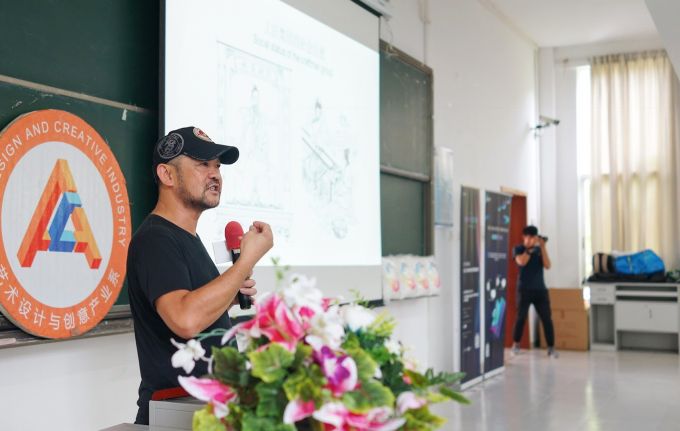 5afbab354261d.jpeg 冯原教授.jpeg