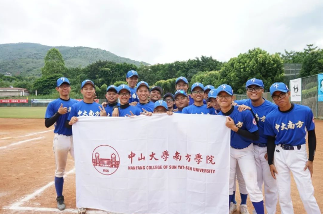 5bcd98b088ce4.png b2.png