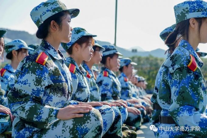 5ba300c68e9eb.jpg 1.2.webp.jpg