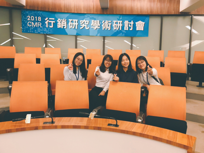 5b02340477b2a.png 1.png