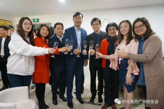 5c0f16c43d6db.jpg 微信图片_20181211094130.jpg